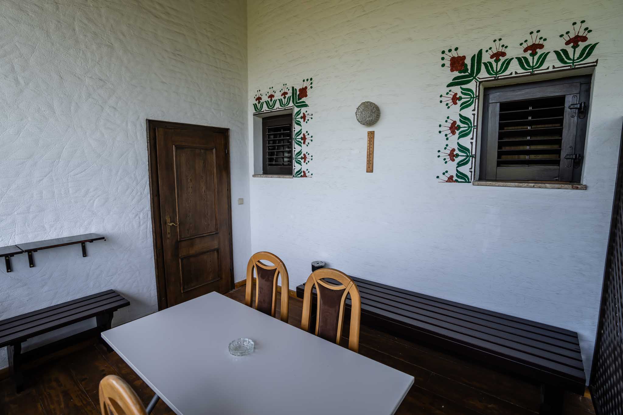 Imagine camera traditionala romaneasca. Hanul Almas/ Romania / Deva/ Hunedoara/ Almasul Sec